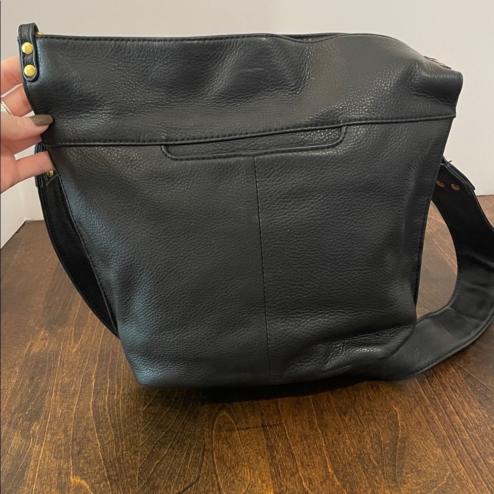 HOBO FLARE Bucket Bag Black Pebbled Leather Crossbody Purse - Picture 3 of 13